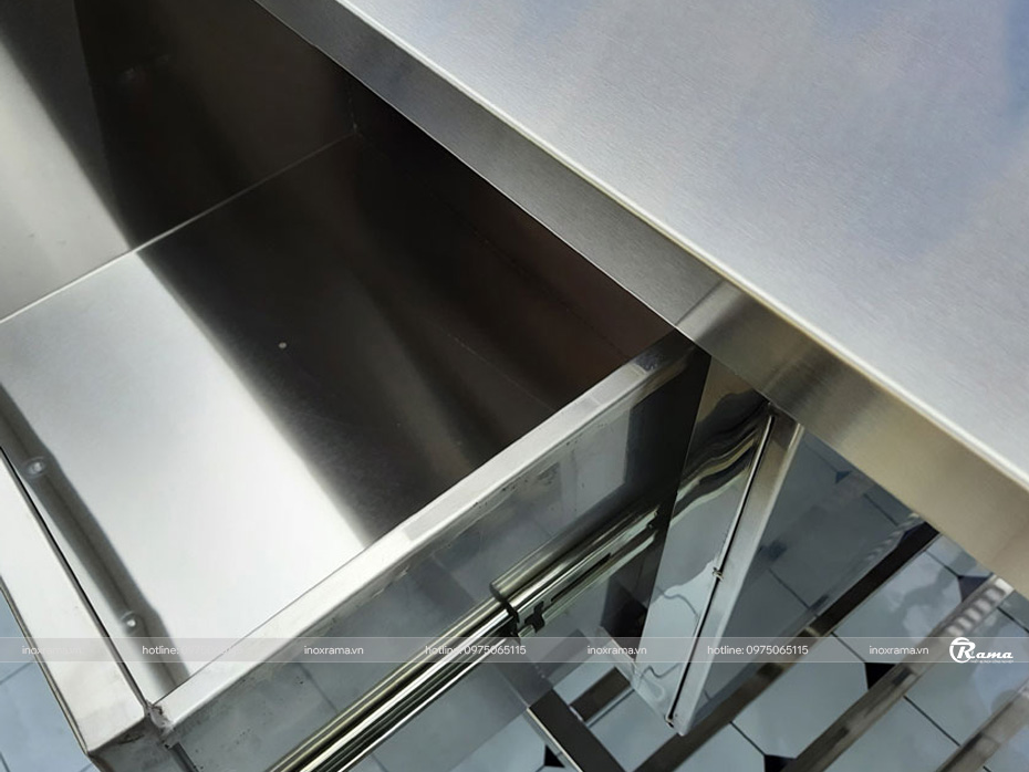 Bàn bếp inox có hộc