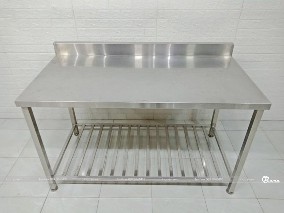 Bàn sơ chế thực phẩm 2 tầng có vách sau
