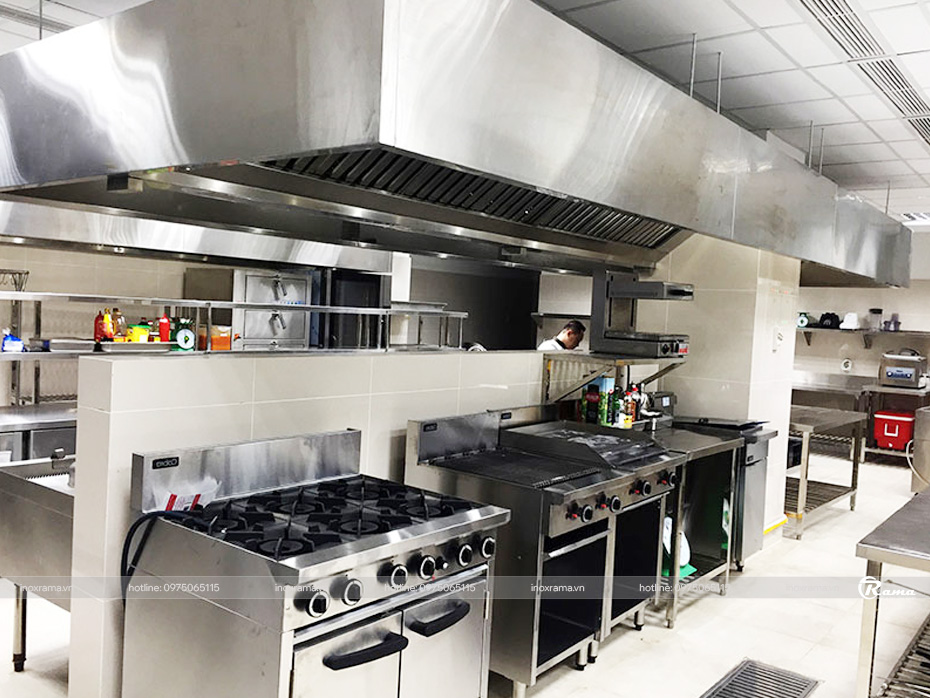 Bếp âu 4 họng có chiên phẳng Berjaya OB4GG1B-17