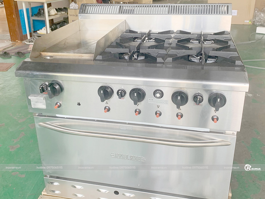 Bếp âu 4 họng có lò nướng, có rán phẳng dùng gas OB4GG1BWO-17