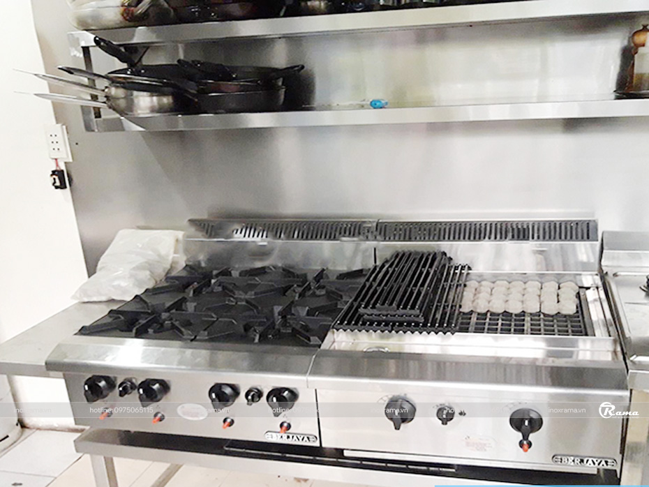 Bếp âu 4 họng dùng gas Berjaya OB4-17