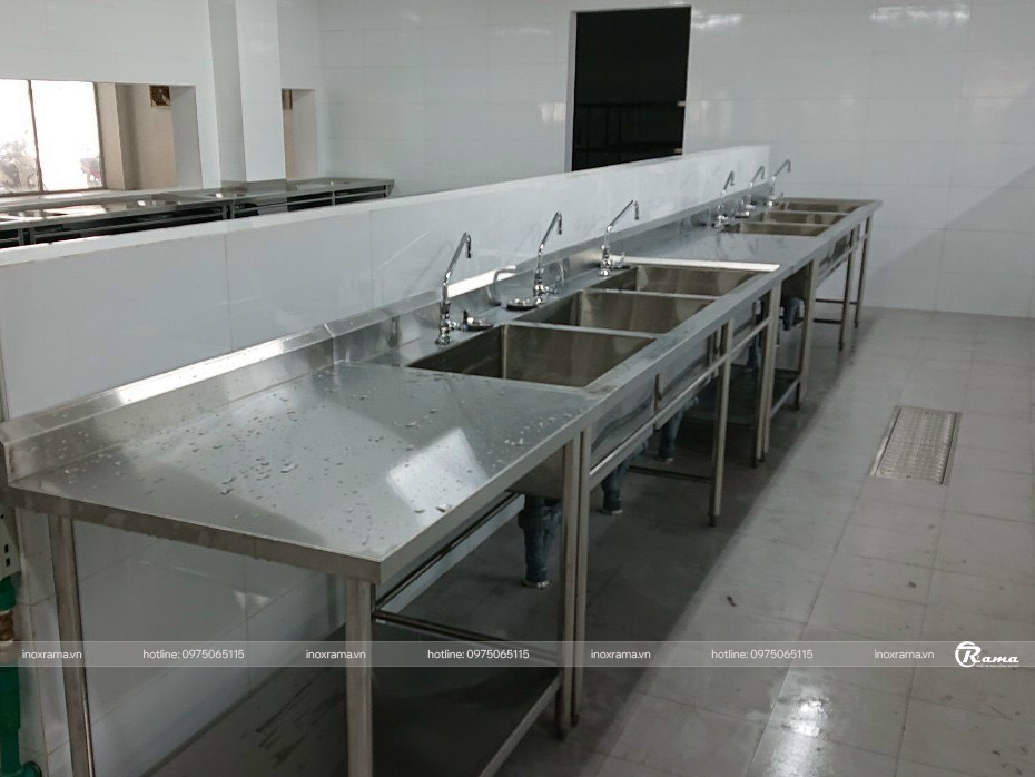 Chậu rửa inox công nghiệp 3 hố