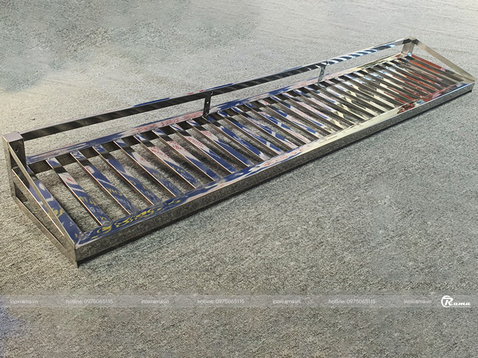 Giá nan inox treo tường 1 tầng